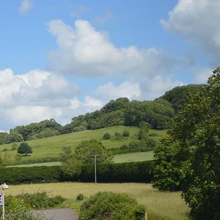 Cheerful 3 Bedroom Property Set In The Countryside Westcott  エクステリア 写真